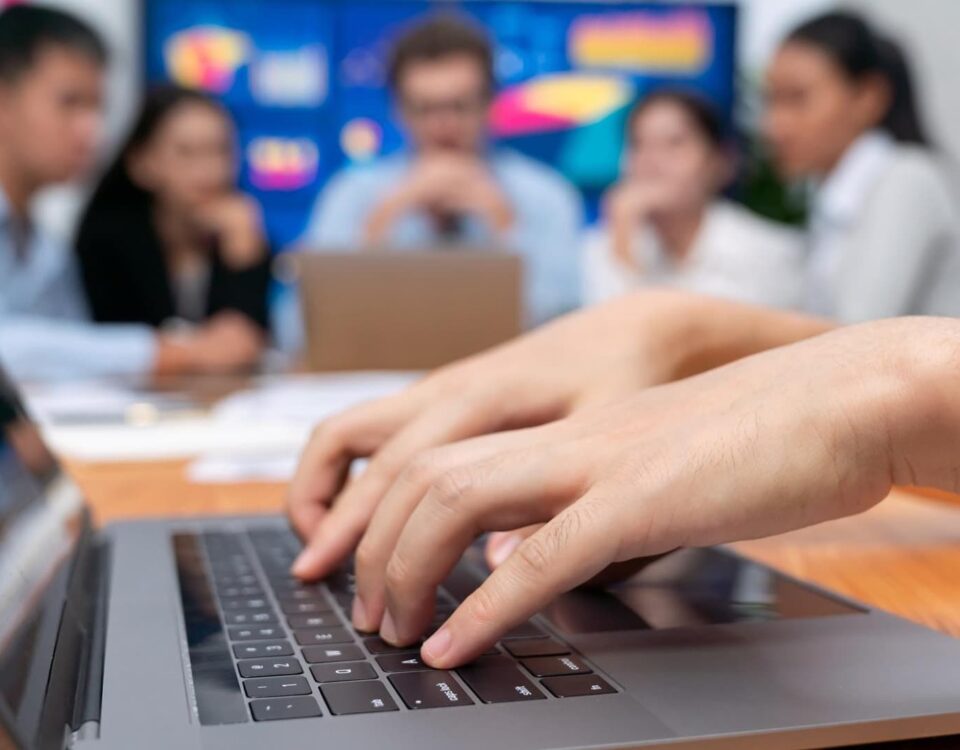 Hands-on learning, IT skills, Practical, Real-world, Real-world and