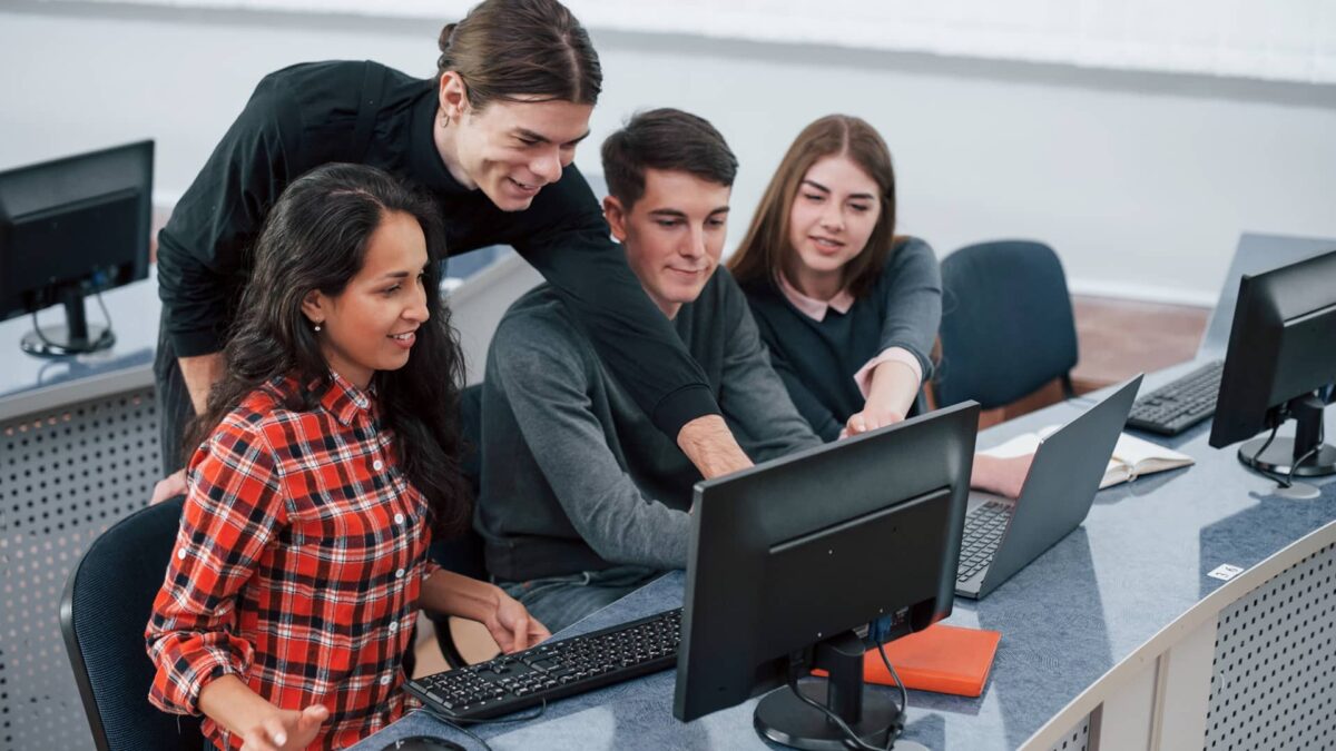 Hands-on learning, IT skills, Practical, Real-world, Real-world and