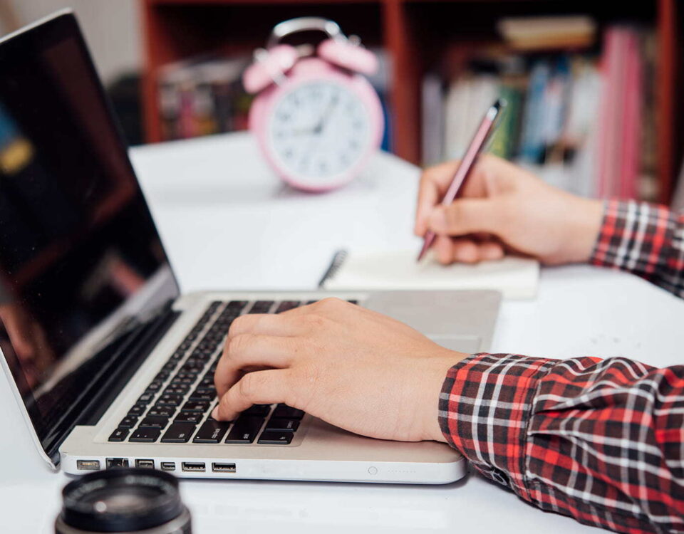 Practical, Hands-On Learning, IT jobs, tech, experience,